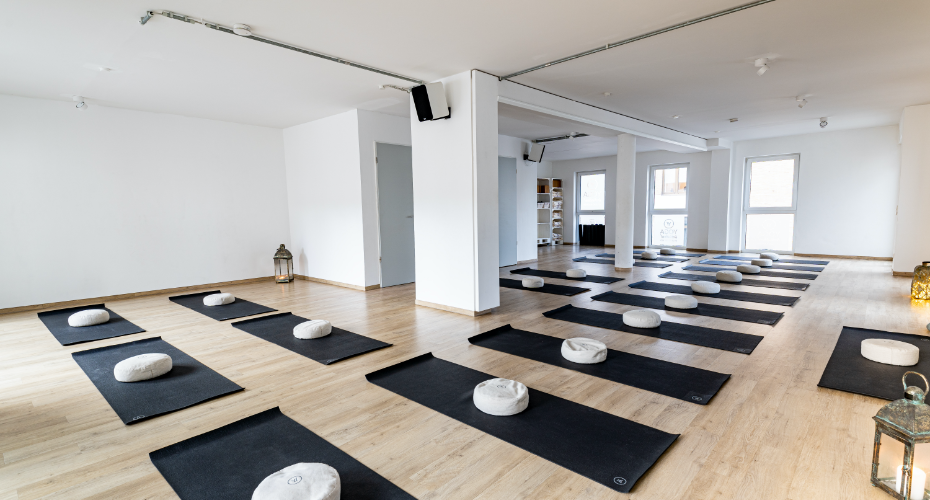 Yogaraum im Yoga Individual Studio Aachen