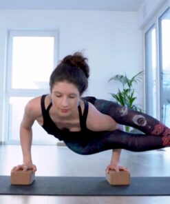 Kraft aus der Erde ziehen - online Yoga Video mit Tina von Jakubowski