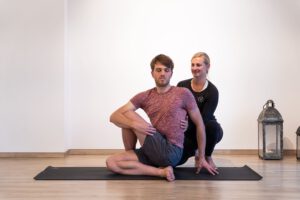 Yoga Personal Training anbieten - selbstständiger Personal Trainer