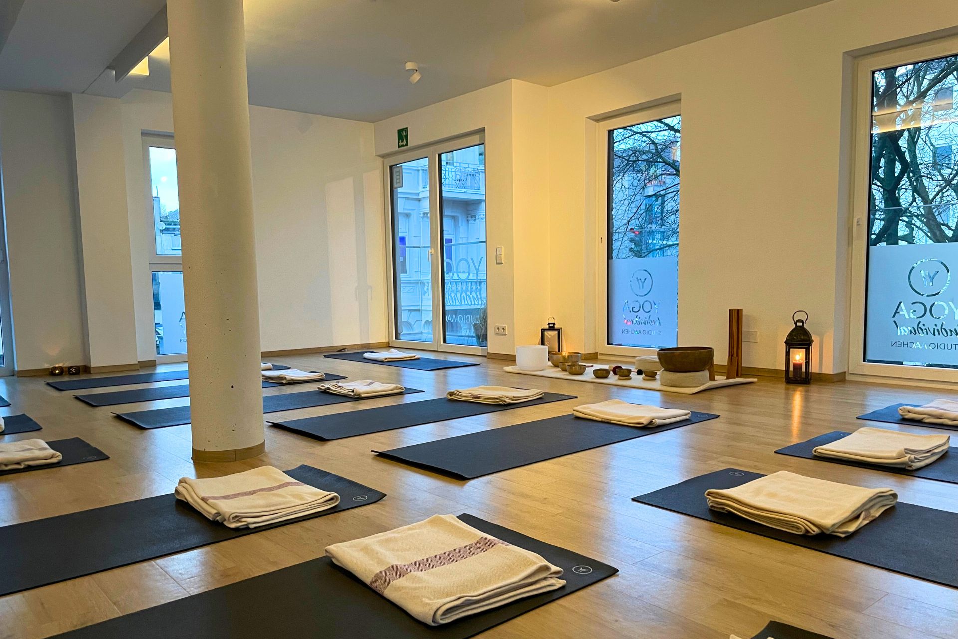 Klangschalen Entspannung im Yogastudio Yoga Individual in Aachen